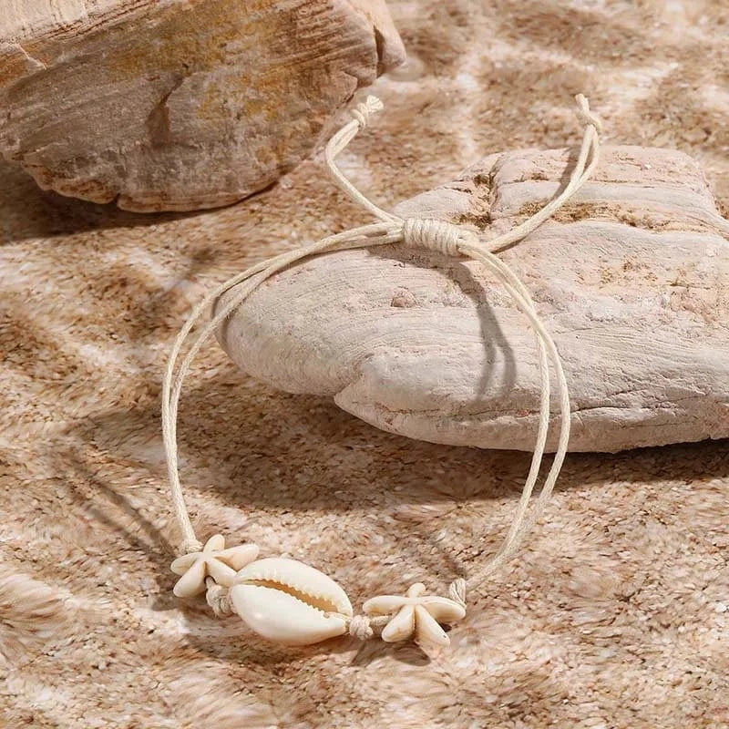 bracelet coquillage femme doré style bohème idéal pour été ou plage avec détails naturels élégants