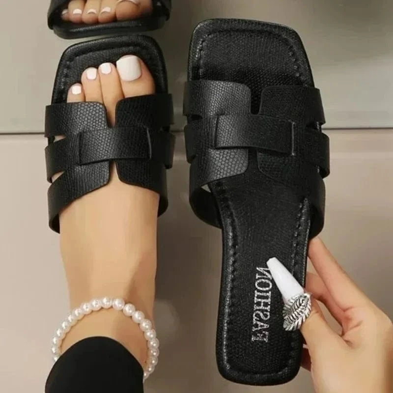 Claquettes noires été casual pour femme en simili cuir avec semelle plateforme confortable