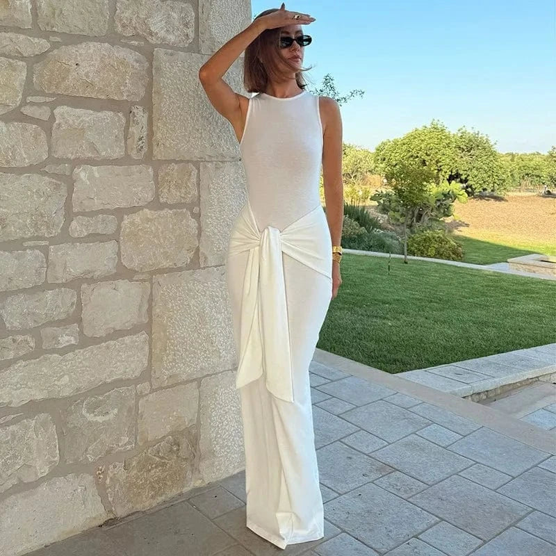 Robe longue blanche été chic sans manches silhouette droite nouée à la taille élégante pour soirée