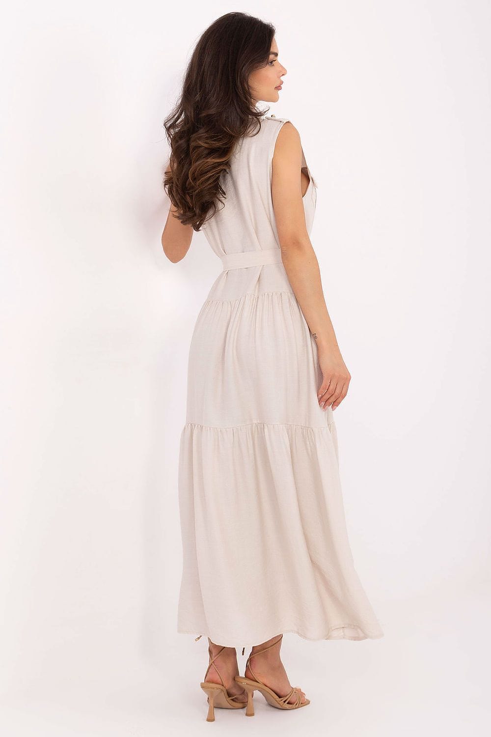 Robe longue été bohème beige sans manches ceinture taille femme élégante pour mariage invité chic