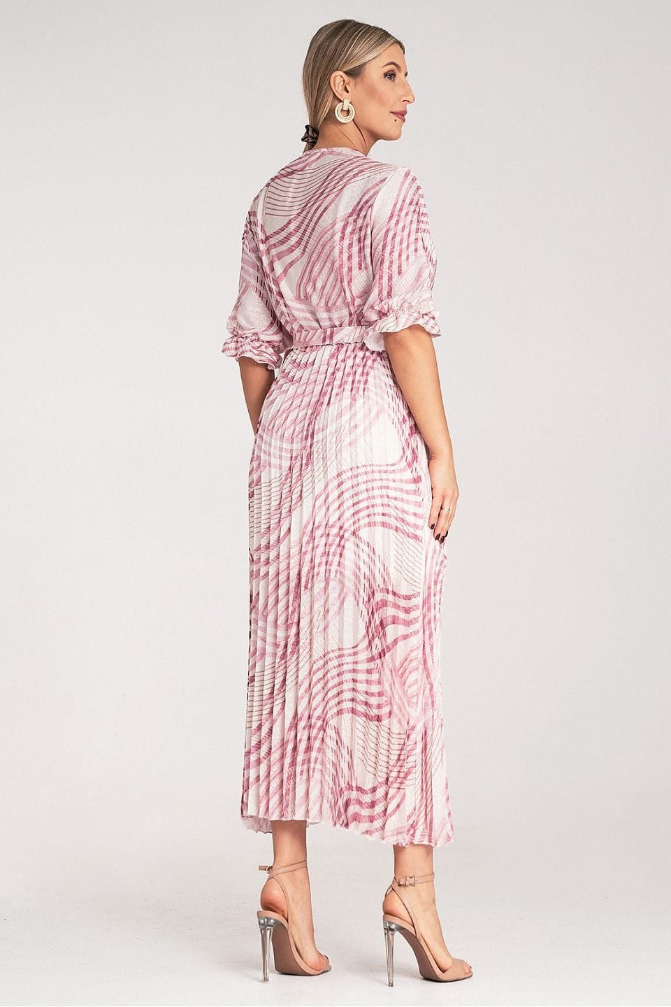 Robe plissée été midi rose manches courtes fluide élégante à motifs pour invitée mariage ou cocktail
