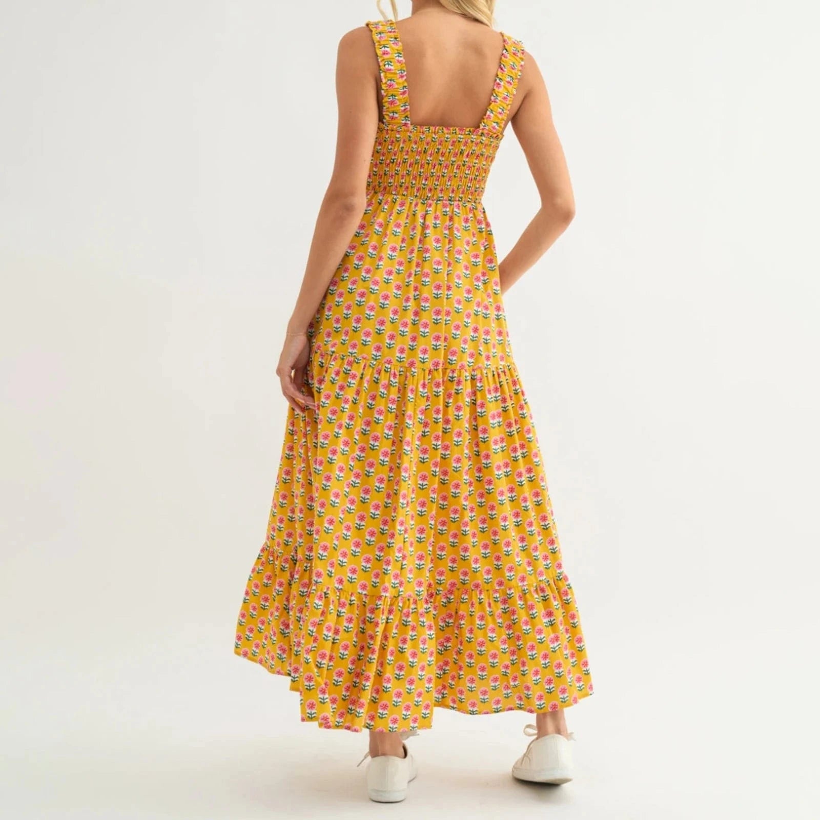 Robe longue fleurie bohème jaune été dos nu sans manches évasée pour mariage invité ou sortie plage