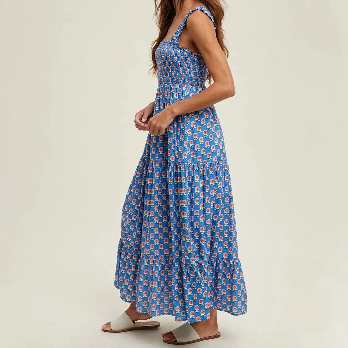 Robe longue été bohème bleue fleurie sans manches fluide à bretelles pour plage ou sortie décontractée