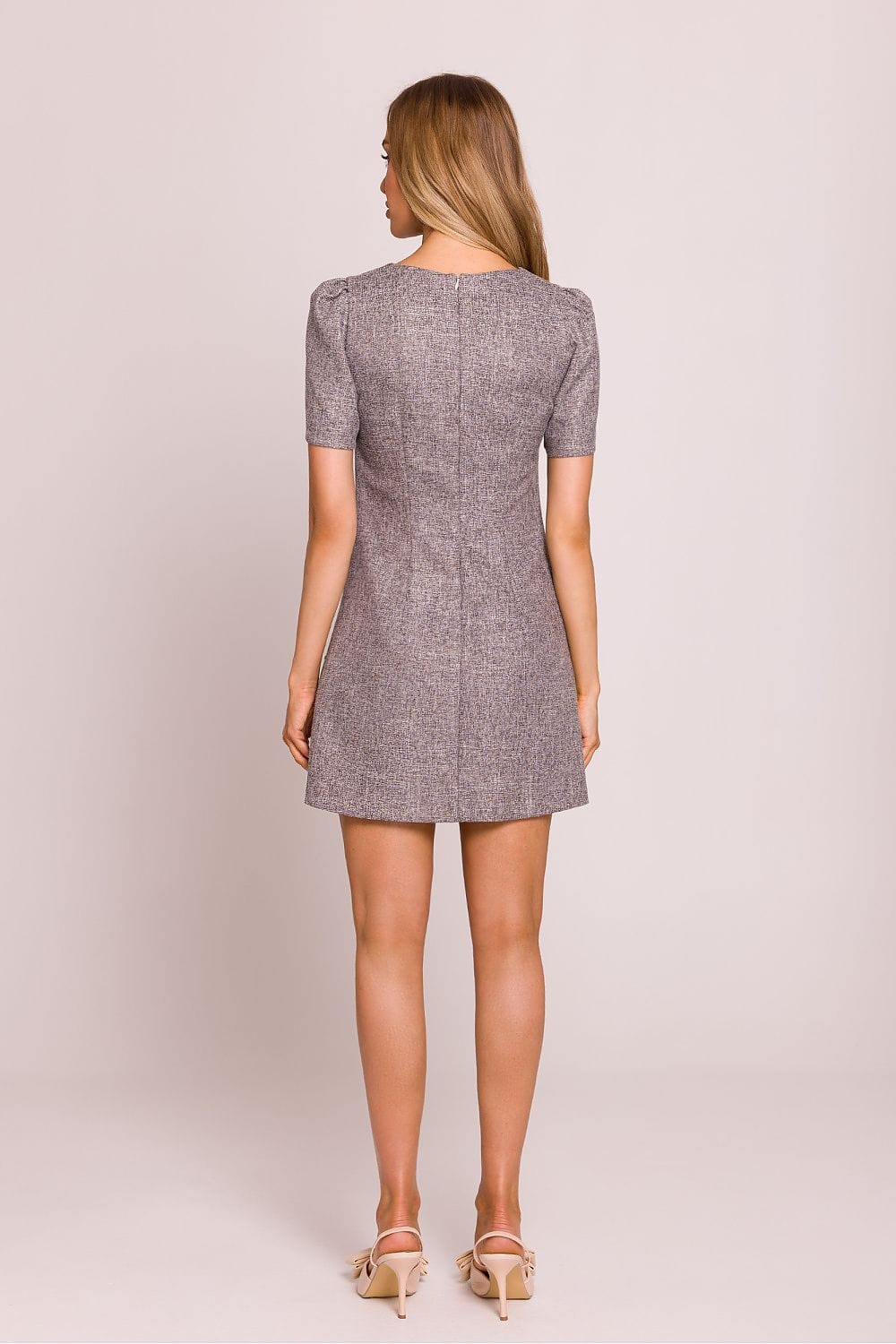 robe courte vintage chic style rétro pour cocktail ou soirée habillée avec silhouette moulante