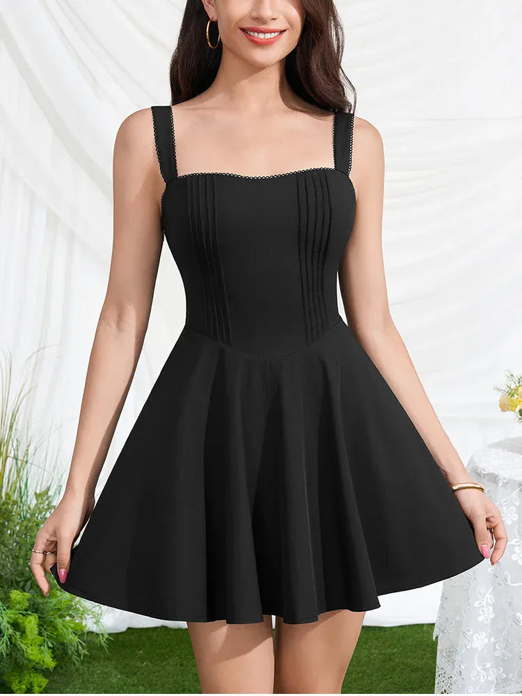 Robe courte corset noire dos lacé