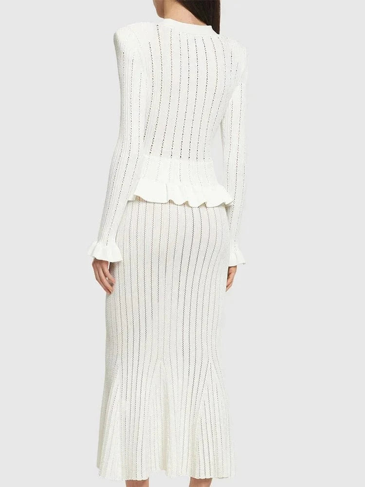 Robe longue blanche en maille chic manches longues avec volant à la taille, idéale soirée habillée hiver