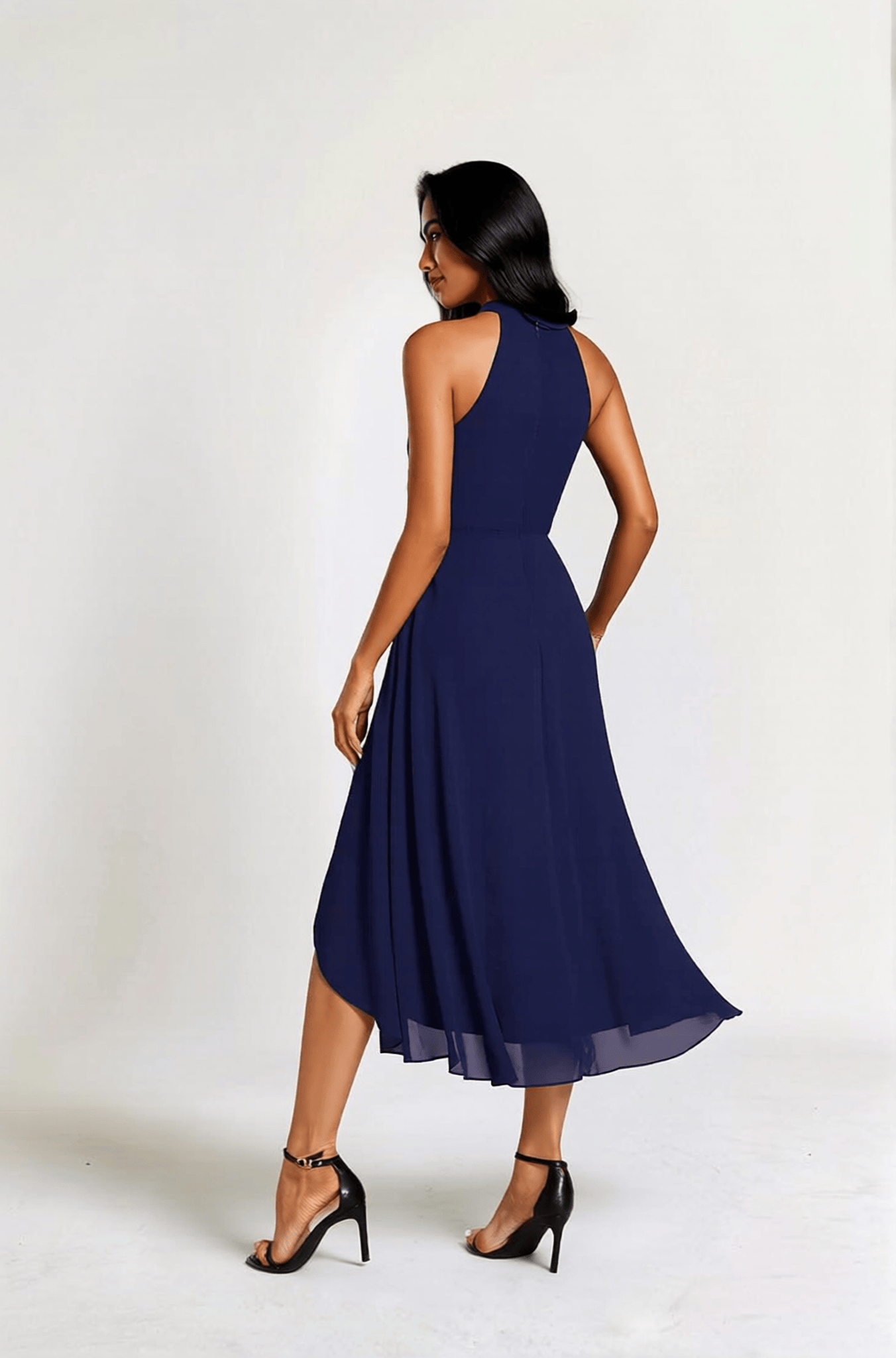 Robe de soirée chic midi bleue sans manches élégante pour mariage invitée ou cocktail estivale