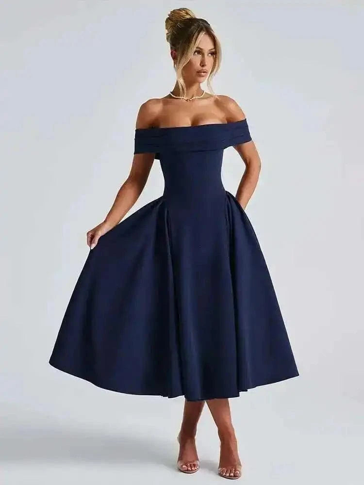 Robe de soirée chic bleu longue épaules dénudées élégante pour mariage invitée ou cocktail tendance