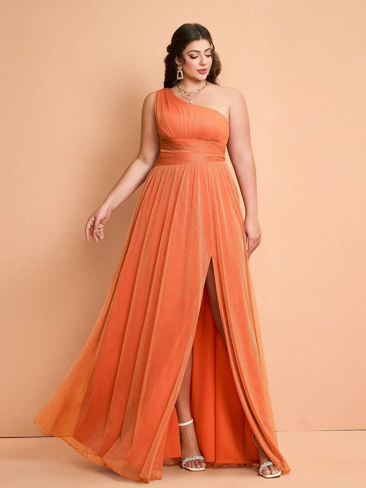 Robe de demoiselle d'honneur grande taille une épaule fendue