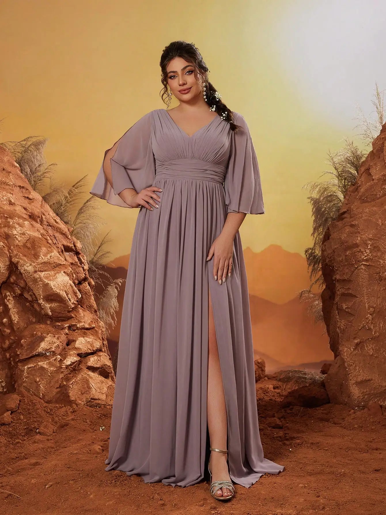 Robe de demoiselle d'honneur taupe grande taille manches mi-longues
