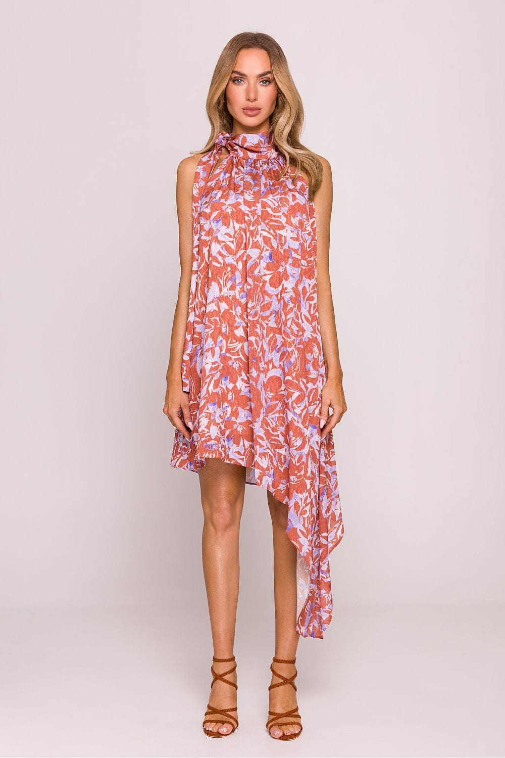Robe courte asymétrique fleurie orange style bohème sans manches pour été ou cocktail femme élégante