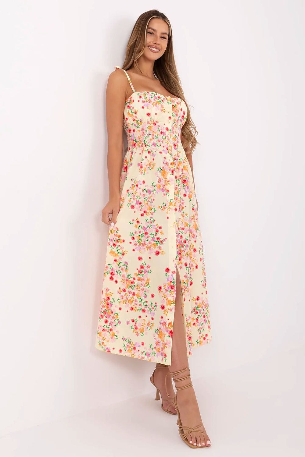 Robe fleurie été bohème longue fendue sans manches jaune à fleurs pour occasion mariage invité chic