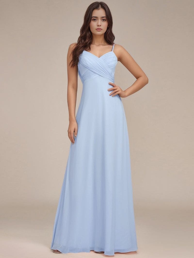 Robe demoiselle d'honneur longue fluide bleu clair style bohème chic pour mariage ou soirée été
