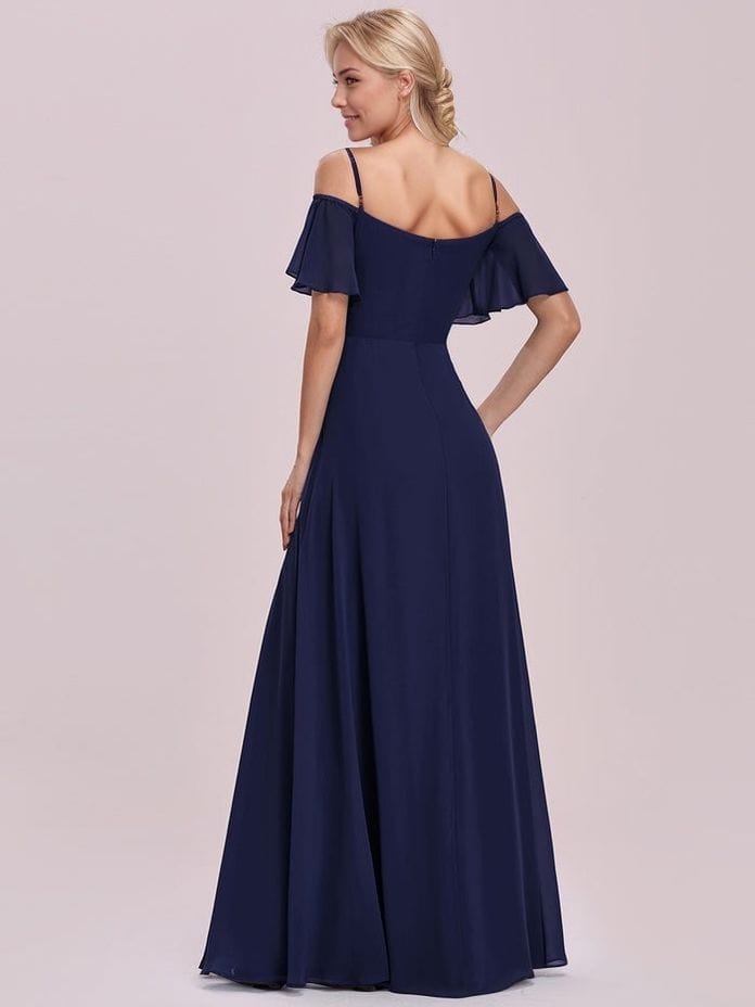 Robe de soirée longue bleu élégante dos nu fluide épaules dénudées parfaite pour mariage invité chic