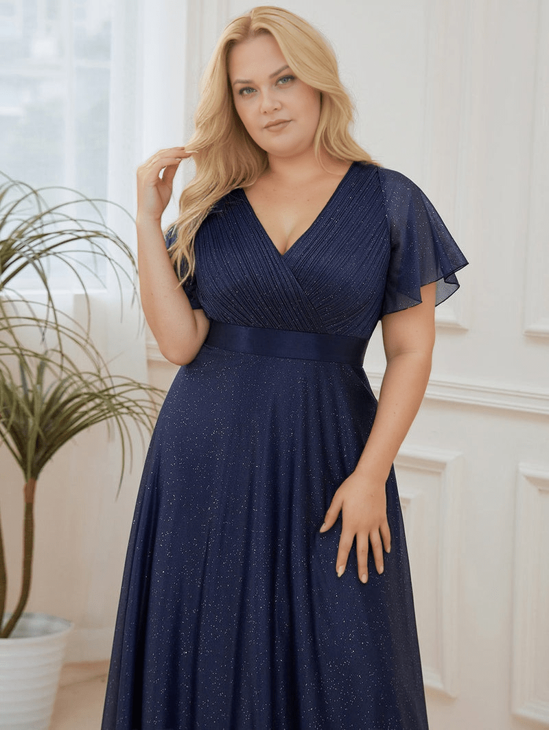 Robe de soirée grande taille bleue longue trapèze manches courtes élégante pour évènement chic et mariage