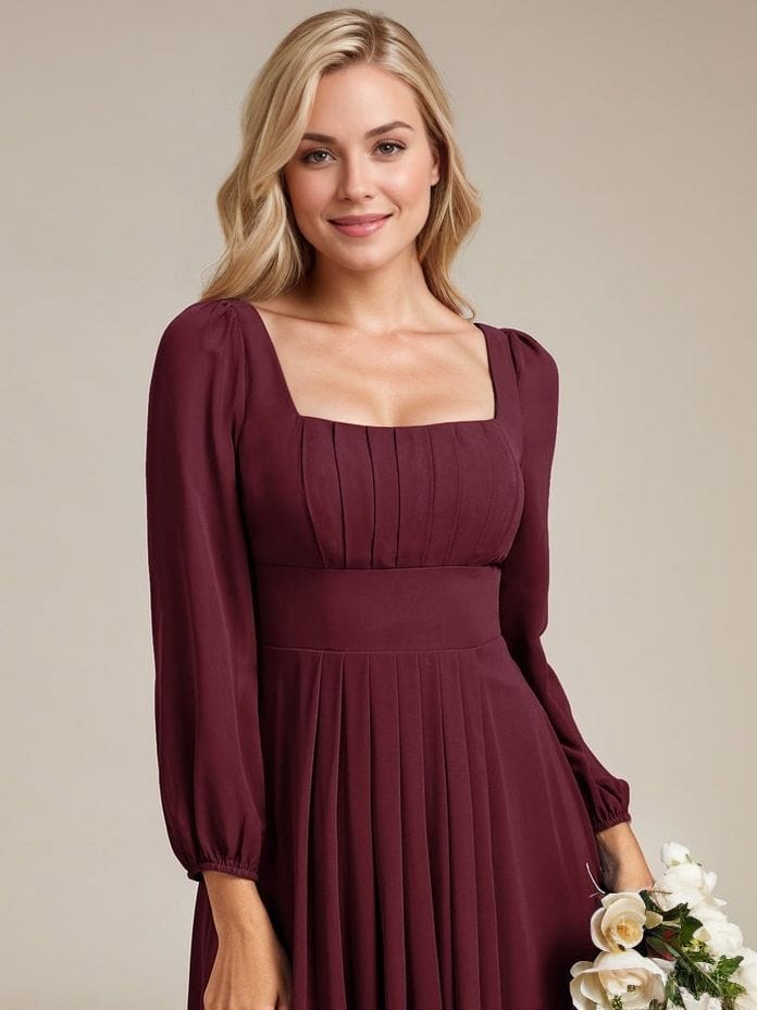 Robe longue bordeaux manches longues chic pour mariage invitée, coupe évasée élégante, tissu fluide