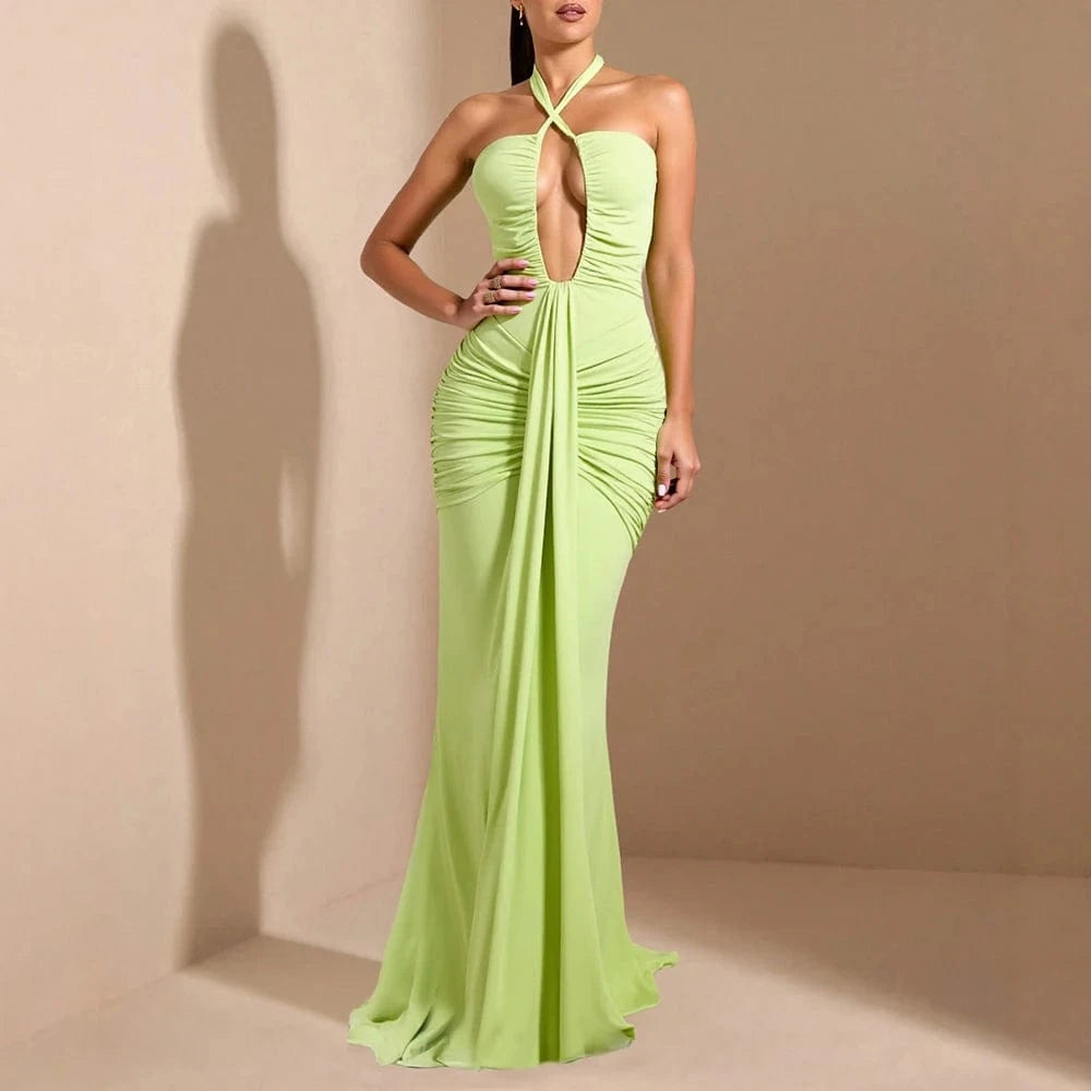 Robe de soirée dos nu longue moulante vert clair décolleté bustier chic élégante pour événement festif