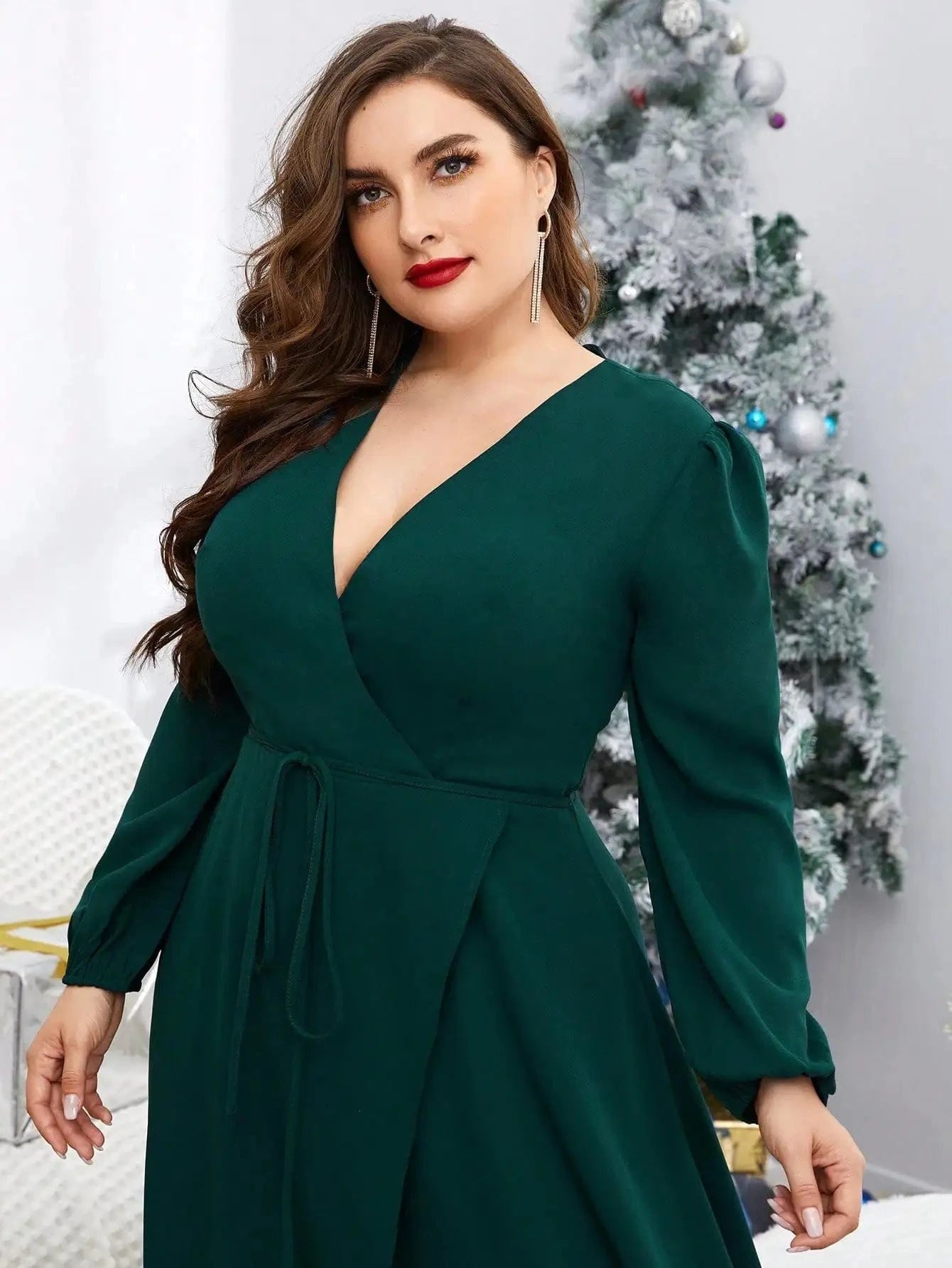 robe de soirée grande taille verte élégante manches longues coupe trapèze pour évènement habillé