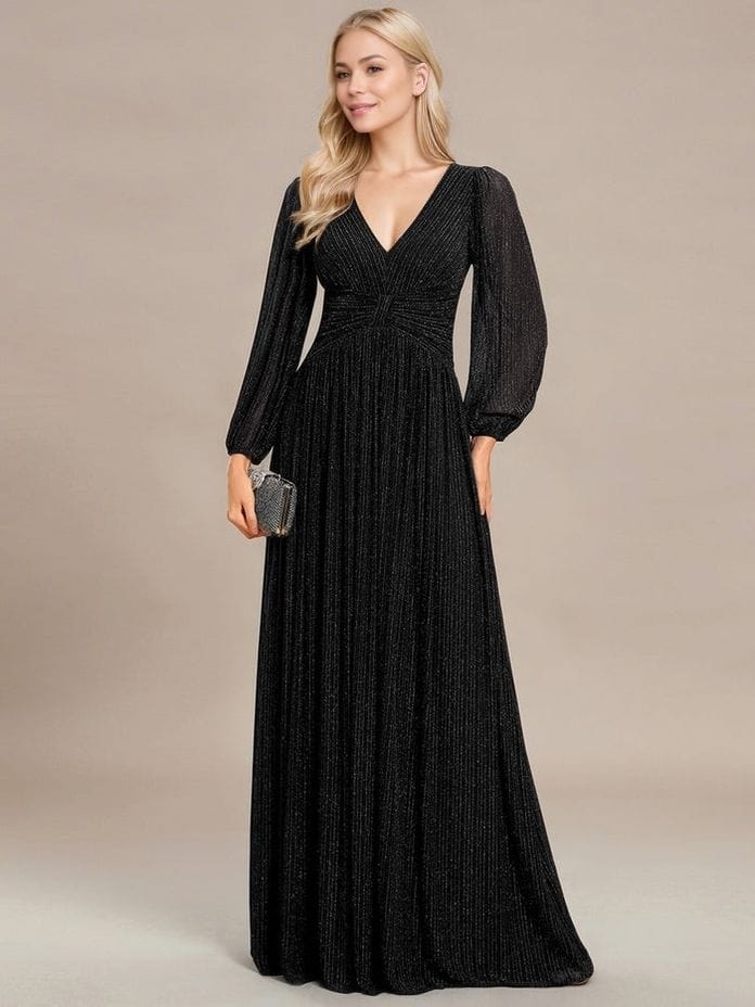 Robe de soirée chic noire longue manches longues décolleté fluide femme accessoire pochette élégante