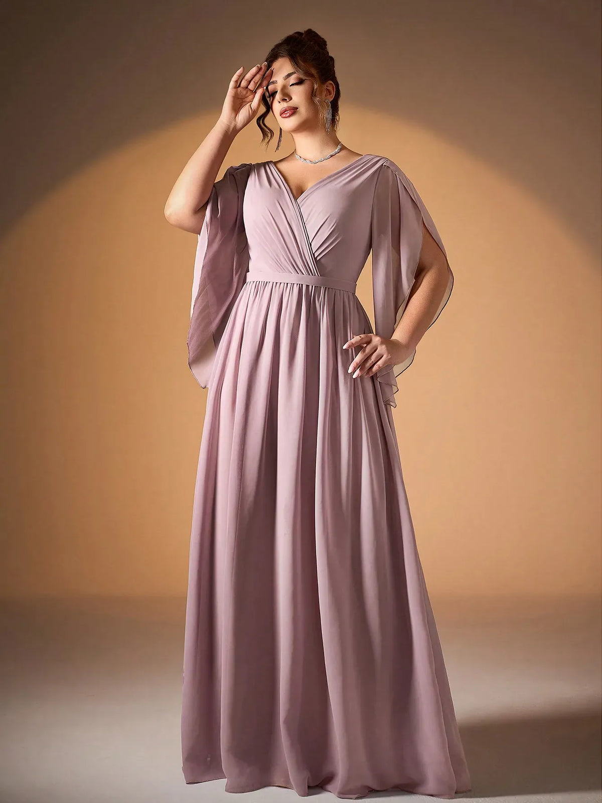 Robe de soirée longue rose poudré grande taille manches fluides