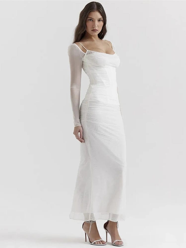 Robe blanche soirée chic à manches longues et décolleté, silhouette moulante, longueur midi pour gala ou mariage.