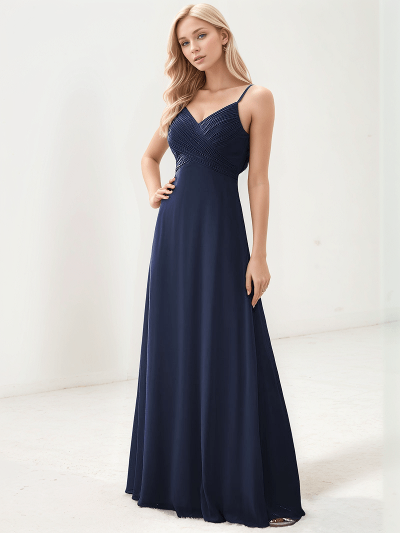 Robe de soirée longue bleu bohème chic décolleté sans manches fluide pour invitée mariage été élégante