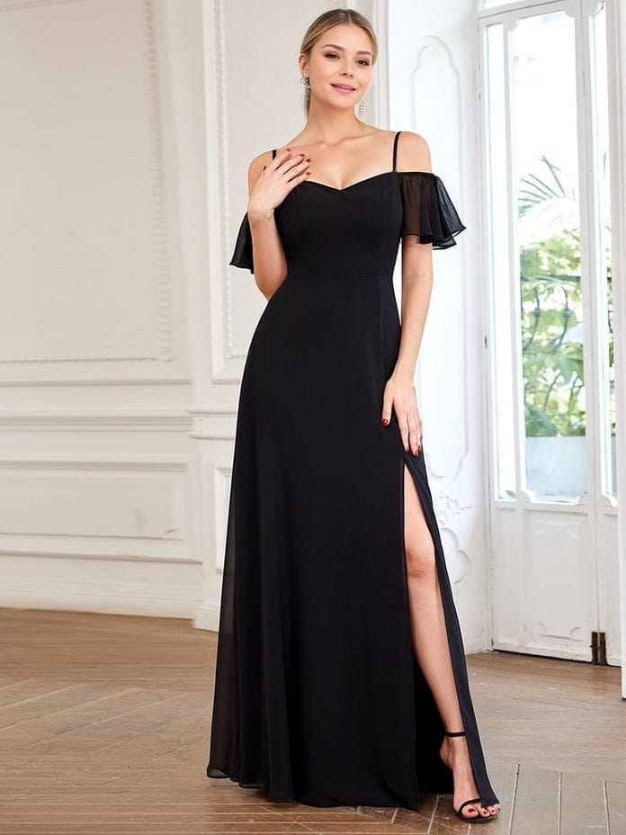 Robe de soirée chic noire longue fendue style dos nu épaules dénudées élégante pour mariage invitée