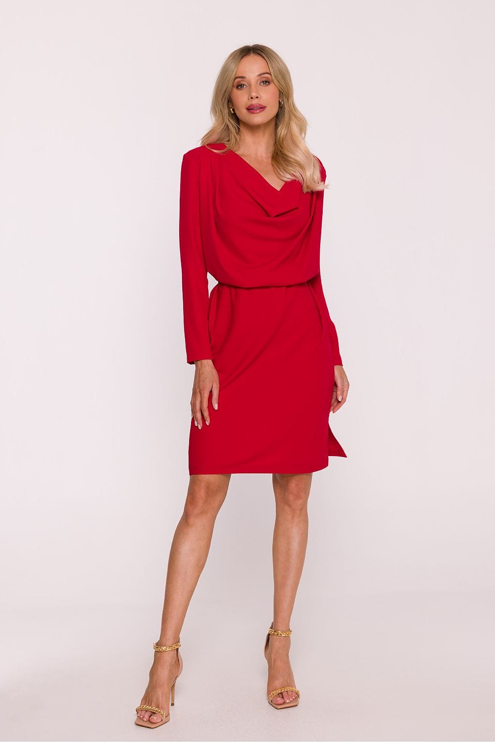 Robe de soirée chic rouge courte manches longues élégante pour évènement ou cocktail femme habillée