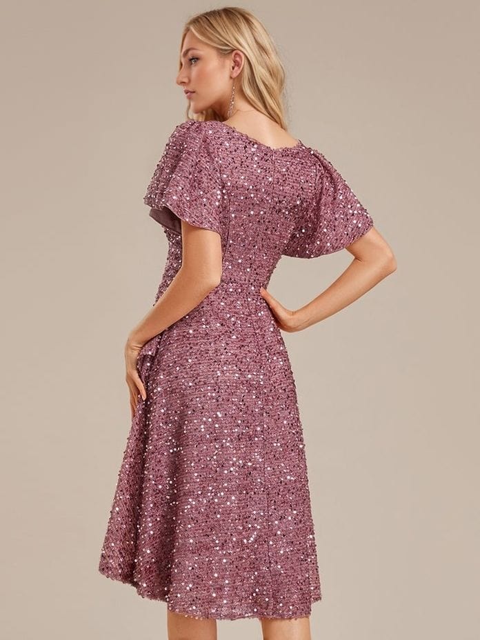 Robe de soirée paillette rose manches courtes trapèze mi-longue élégante pour événement festif ou cocktail
