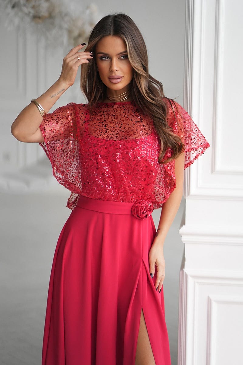 Robe de soirée chic rouge longue fendue à manches courtes en sequins idéale pour mariage ou gala élégant