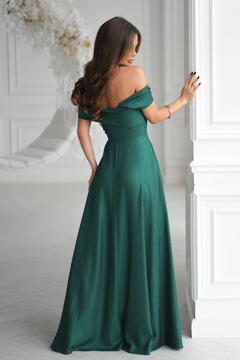 Robe longue soirée chic verte épaules dénudées élégante pour mariage invitée ou événement habillé