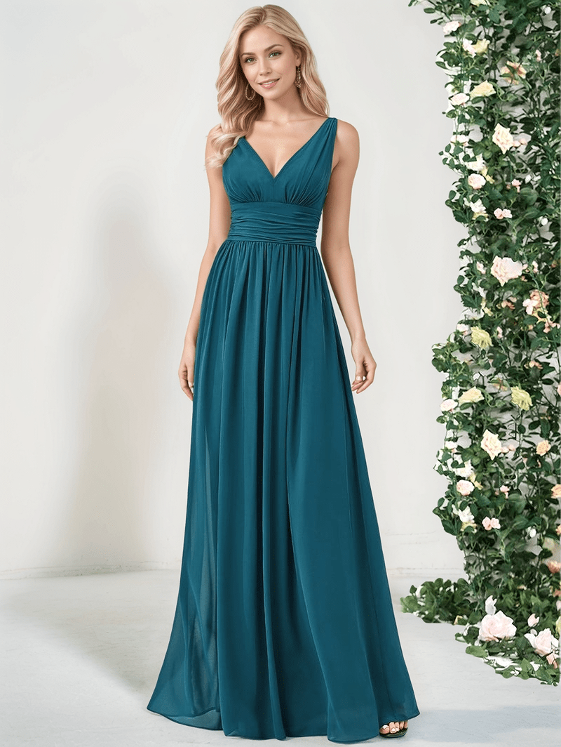 Robe longue soirée mariage bleue décolleté sans manches chic fluide pour invitée élégante évènement festif