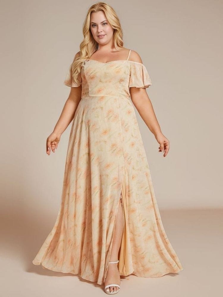 Robe de soirée grande taille fluide longue imprimée fleurie manches courtes décolleté beige élégante fendue