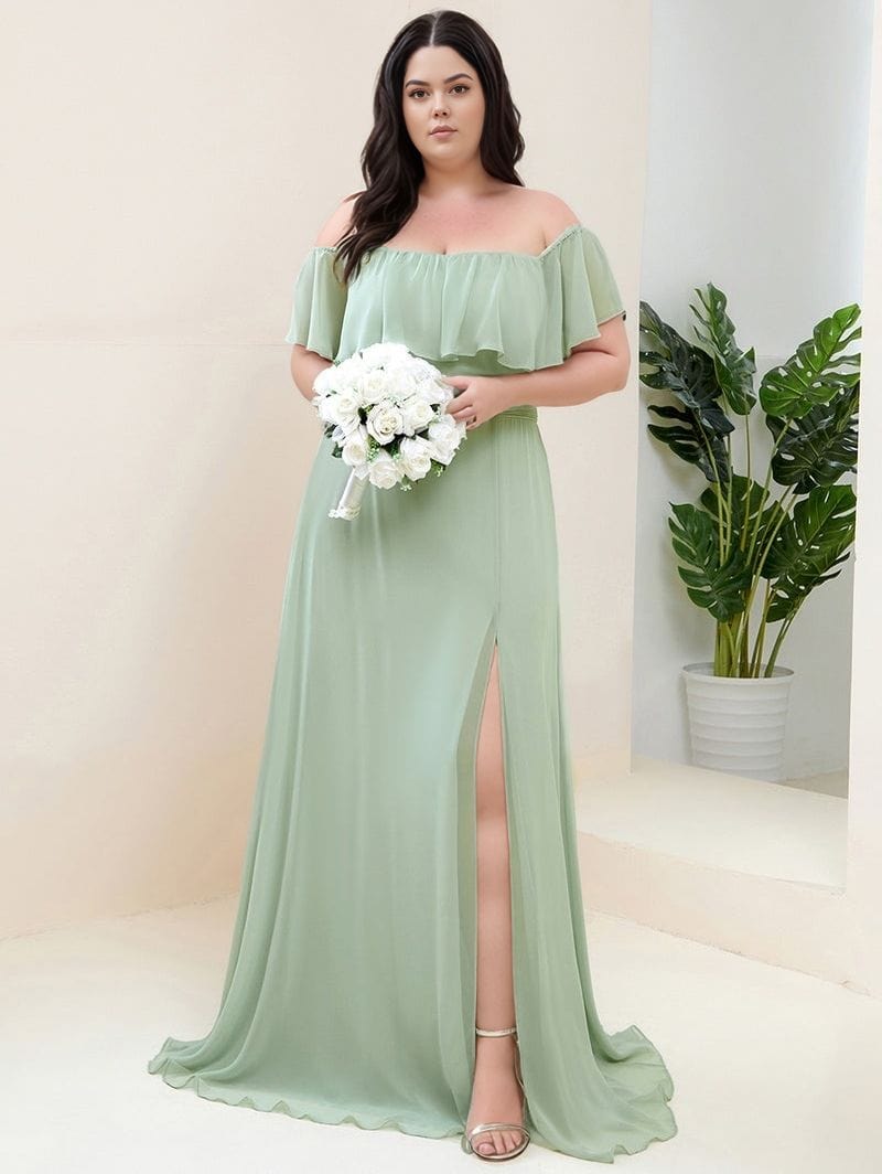 Robe longue grande taille princesse verte épaules dénudées pour demoiselle d’honneur mariage chic bouquet blanc