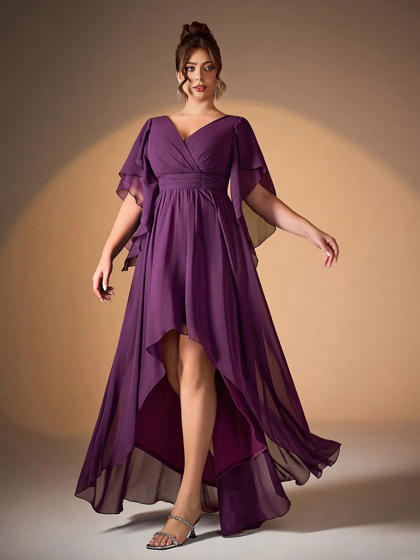 Robe demoiselle d'honneur violette asymétrique fluide