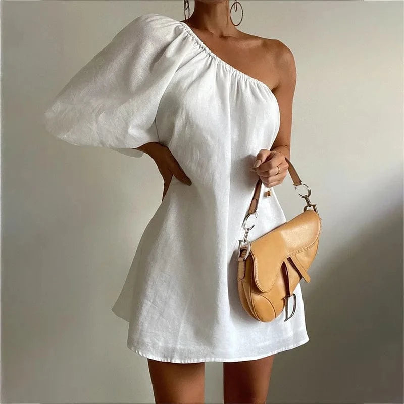 robe été asymétrique épaule dénudée moulante courte chic verte sans manches fluide pour soirée d'été