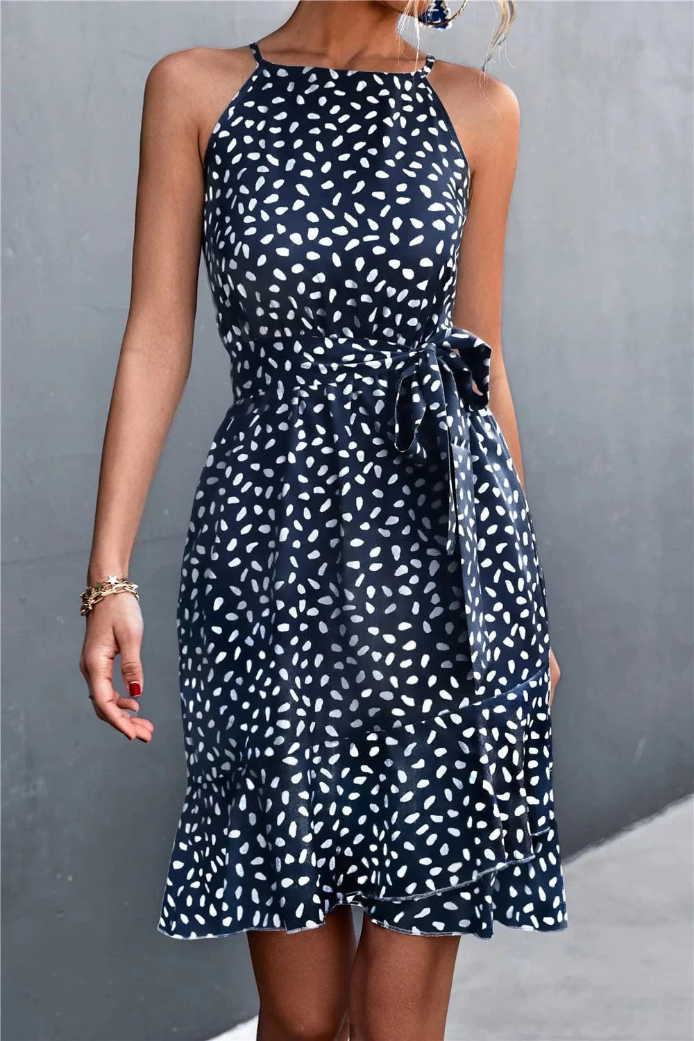 robe été courte bohème fluide à bretelles fines pour look décontracté et féminin en vacances