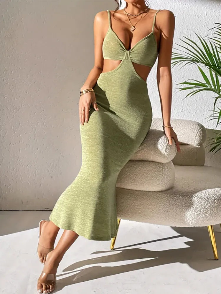 Robe été verte moulante avec découpes sexy