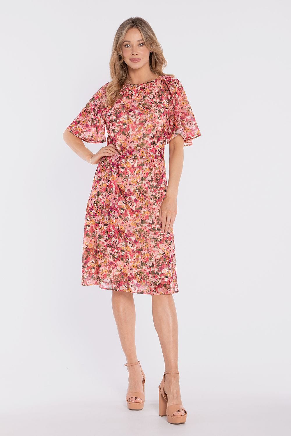 Robe été fleurie midi manches courtes rose décontractée idéale pour une soirée ou sortie entre amies