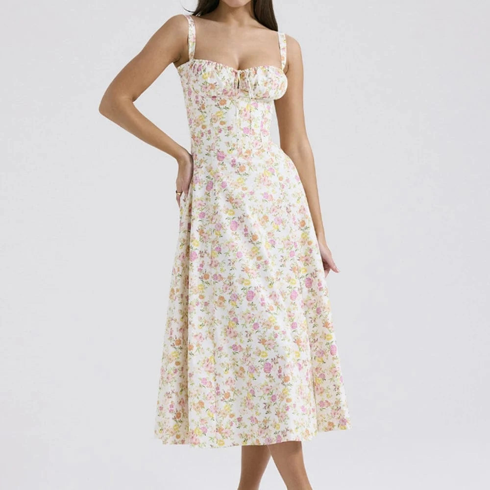Robe été bohème midi fleurie blanche à fines bretelles idéale pour mariage invité ou anniversaire