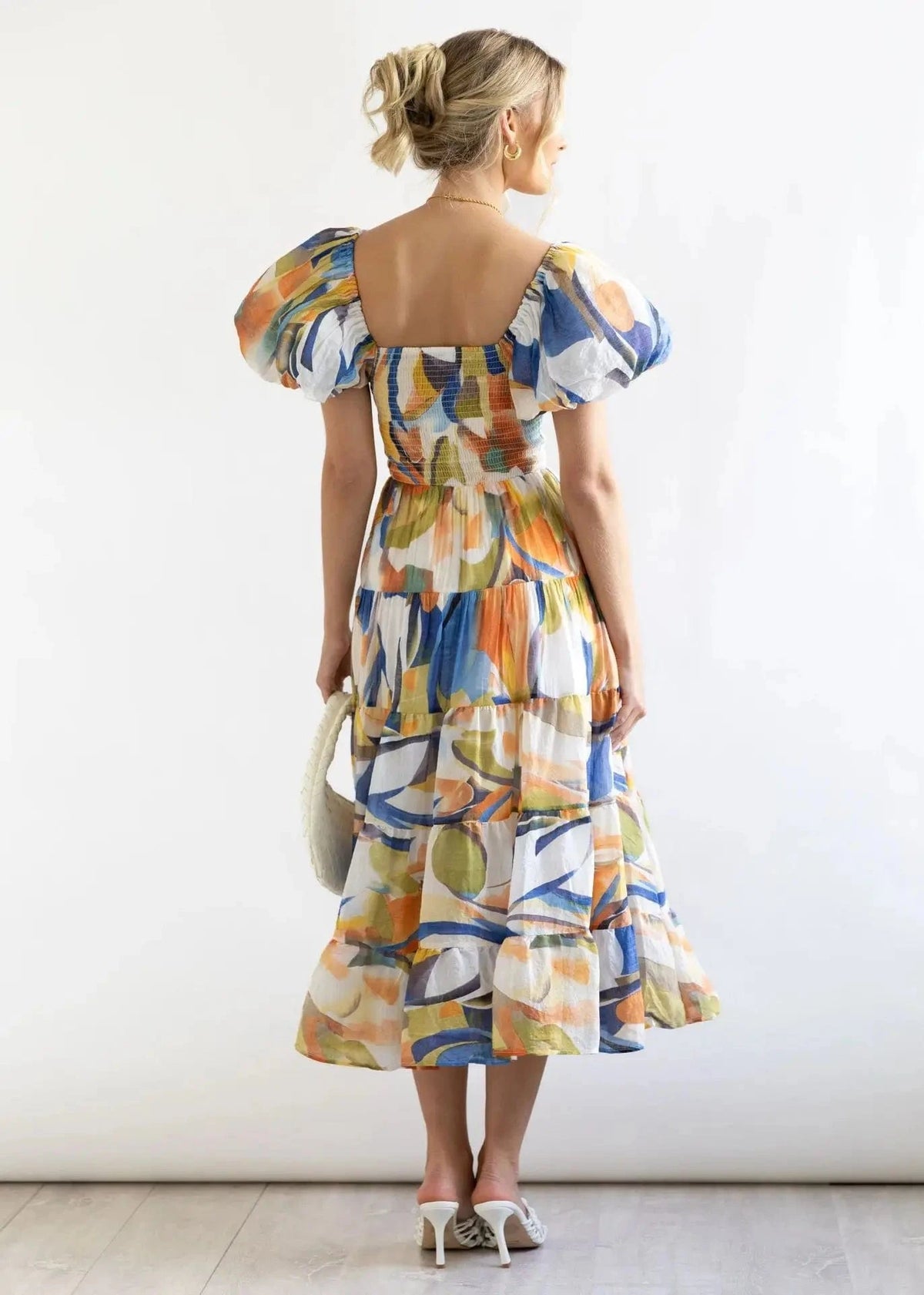 robe fleurie midi épaules dénudées bohème champêtre invitée mariage été manches courtes