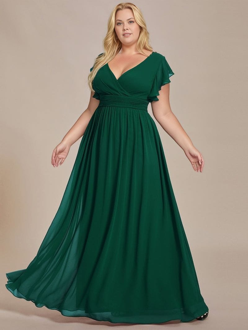 Robe de soirée grande taille chic verte longue fluide avec manches courtes idéale pour mariage invité élégant