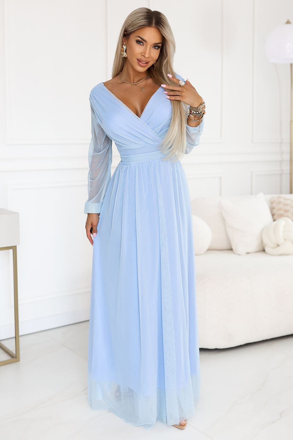 Robe de soirée mariage longue bleu manche longue décolleté fluide chic élégante femme événement