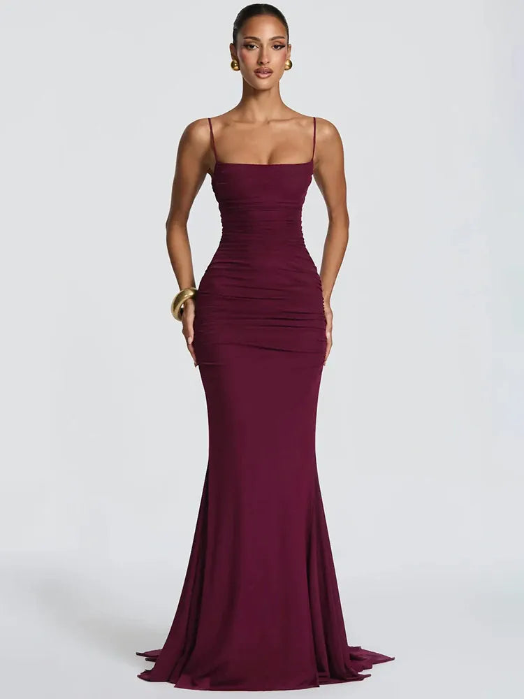 Robe longue moulante à bretelles fines et dos nu