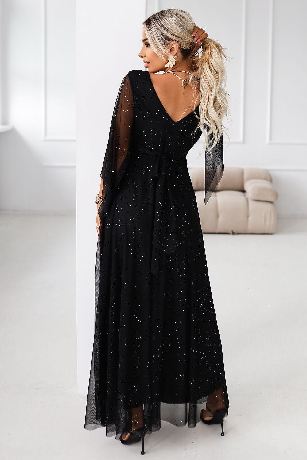 Robe de soirée chic noire longue manches longues fluide élégante femme fendue, idéale événement habillé