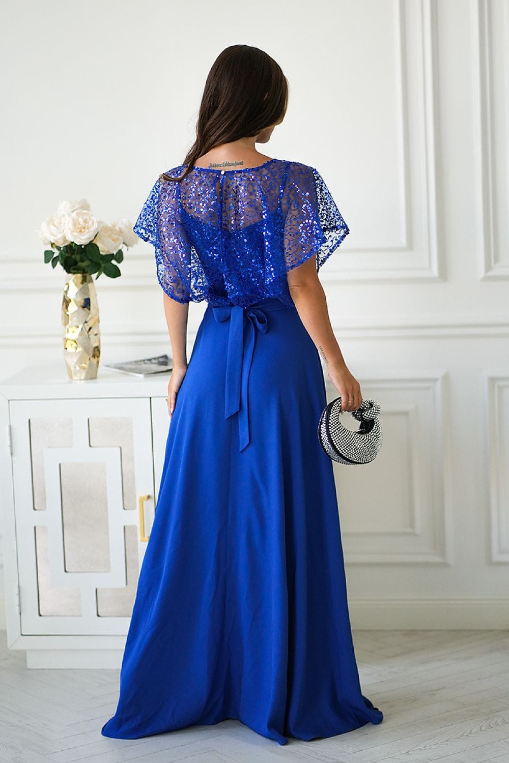Robe de soirée chic longue bleue manches courtes élégante, parfaite pour mariage invité ou événement habillé