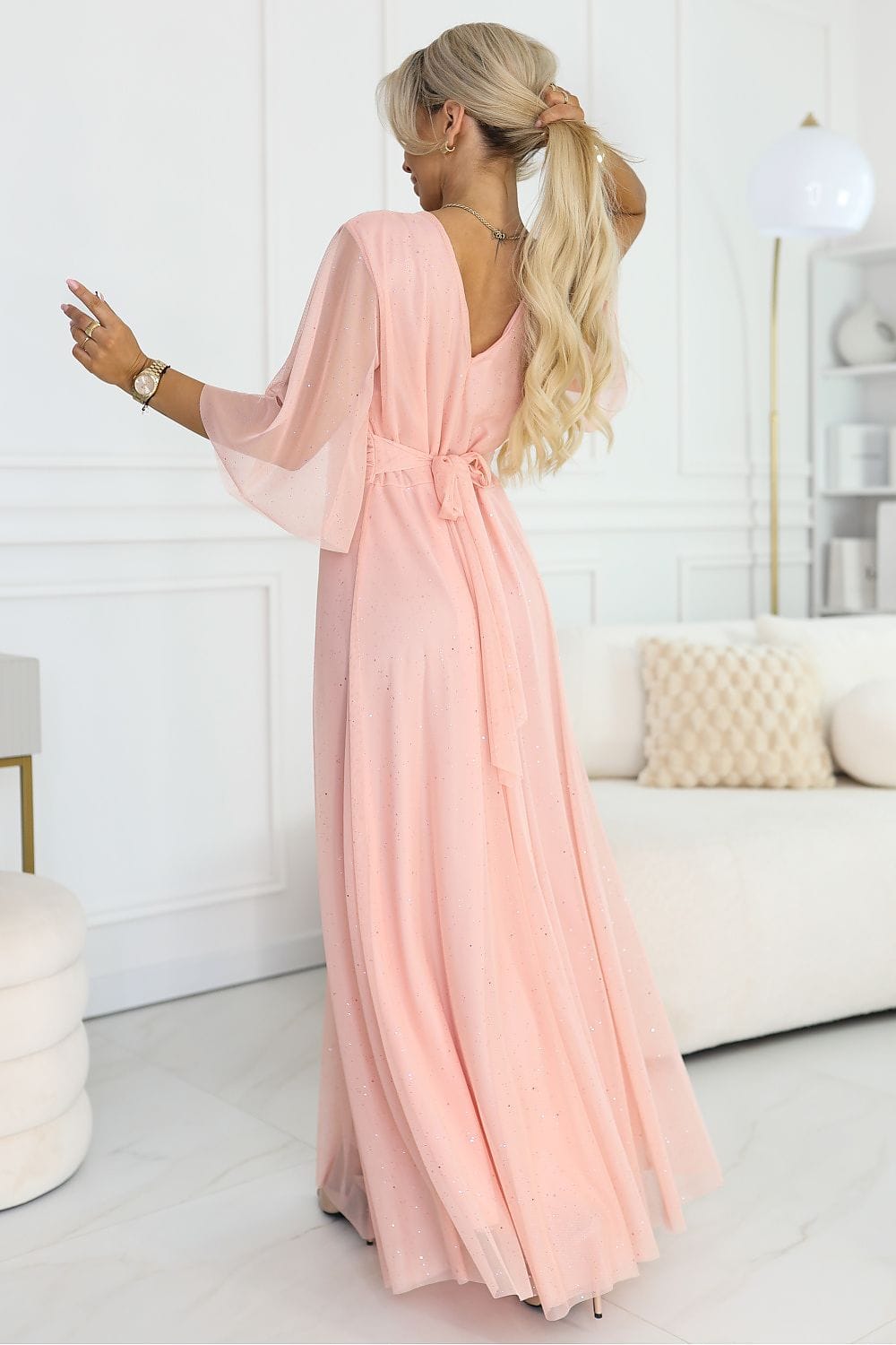 Robe de soirée chic longue rose poudré manches courtes dos nu fluide élégante pour mariage invité femme