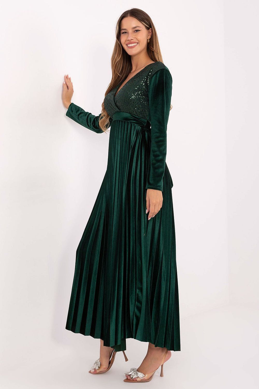 Robe de soirée chic longue verte manches longues plissée pour mariage invité élégante et féminine