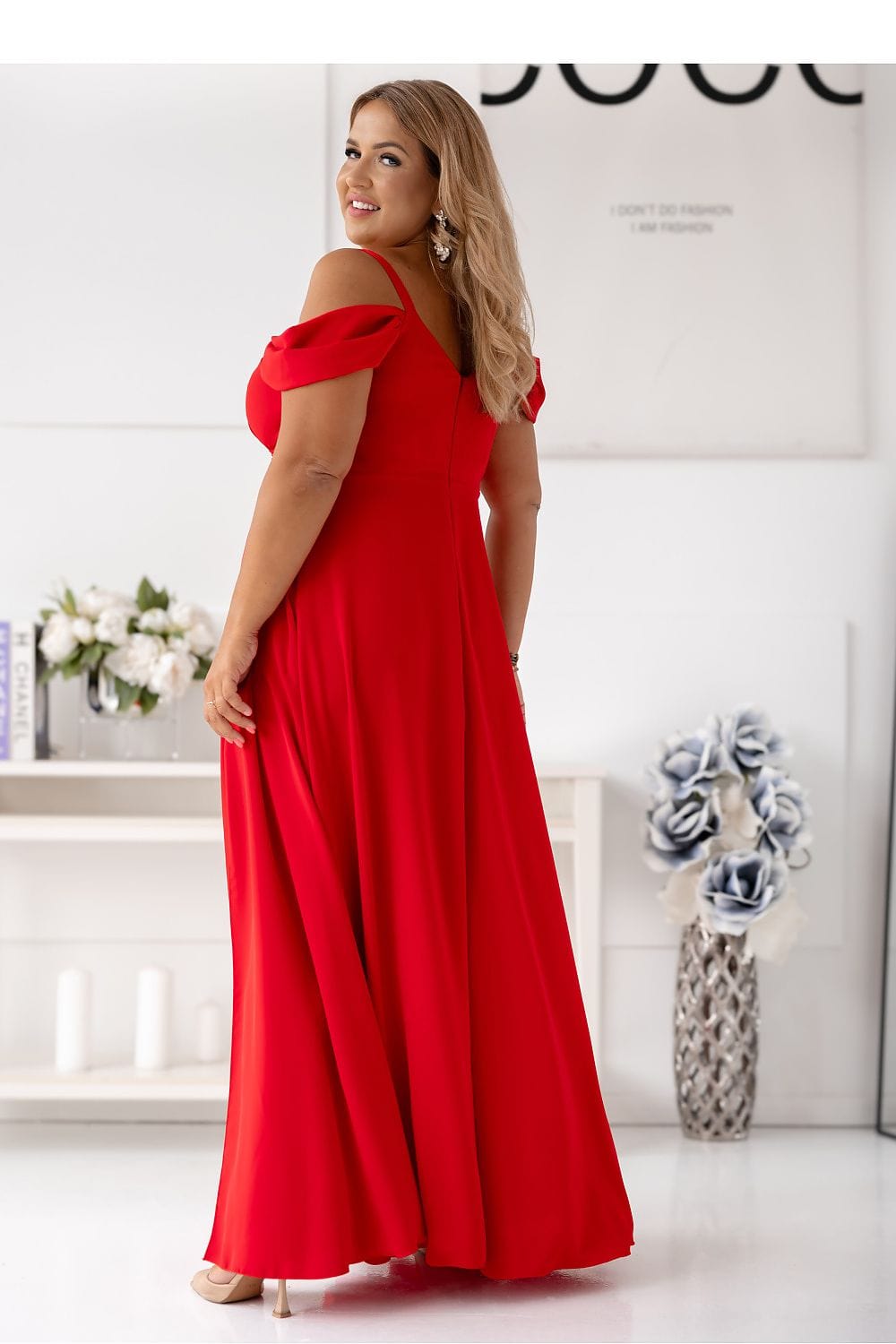 robe de soirée grande taille princesse longue chic couleur bordeaux manches courtes élégante