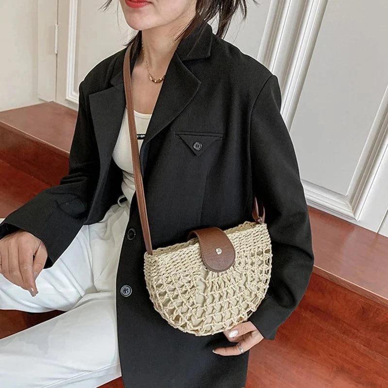 sac à main en paille bohème pour l’été, accessoire chic plage ou mariage champêtre